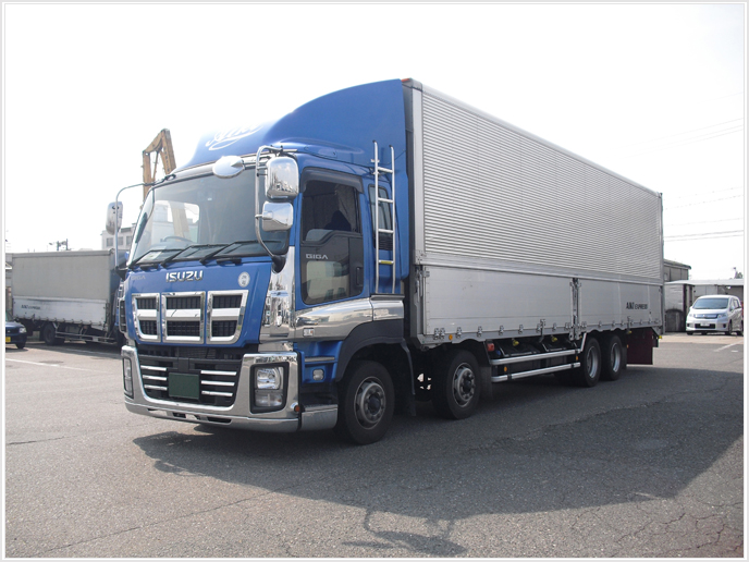 大型ウイング車