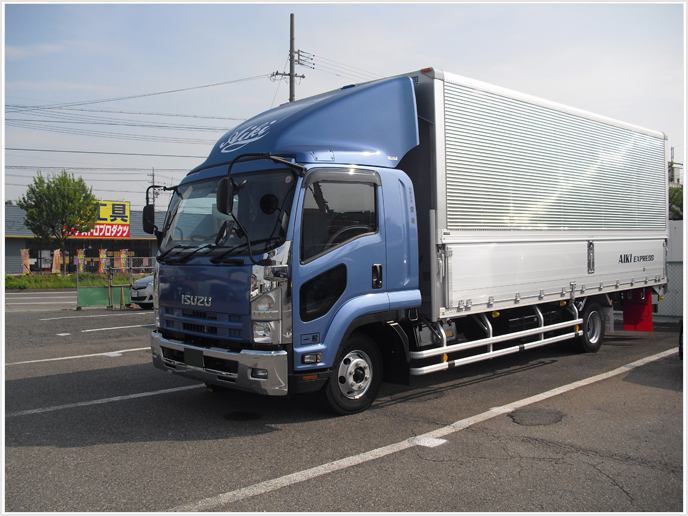 ８トンウイング車